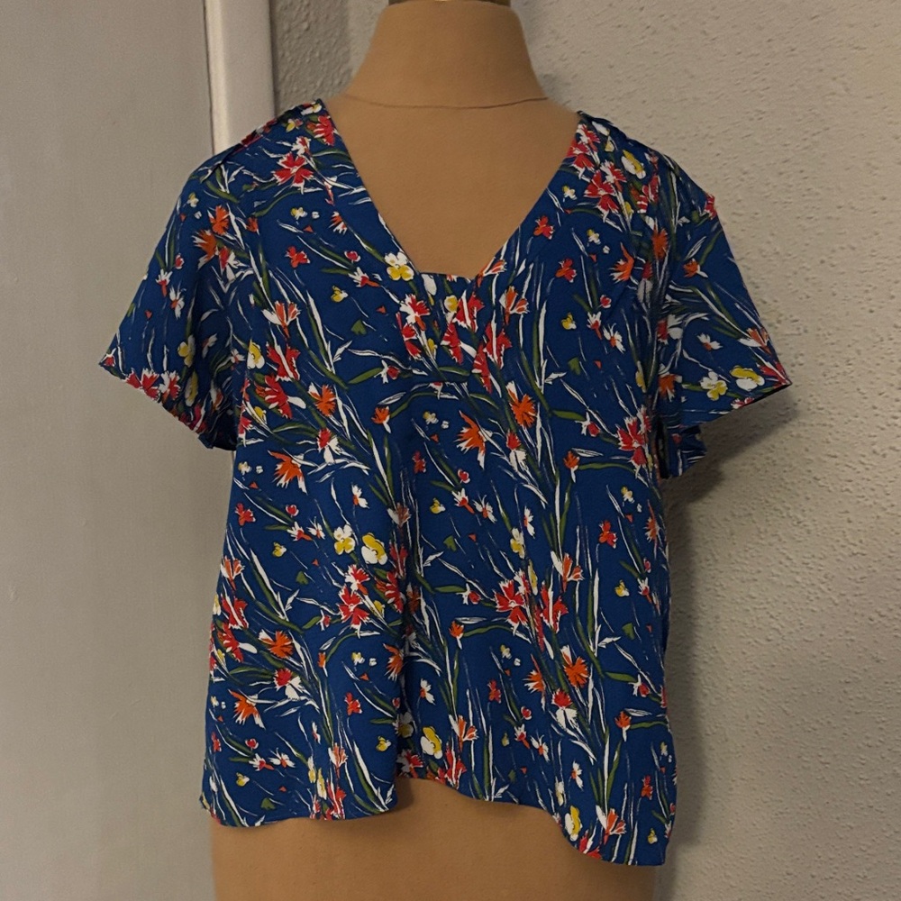 Zara Blue Floral V-Neck Short Sleeve High Low Blouse XS Dopamine Bloomcore Boho
